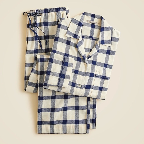 J.Crew Flannel long-sleeve pajama pant set in plaid NWT Cream Navy - Picture 3 of 4